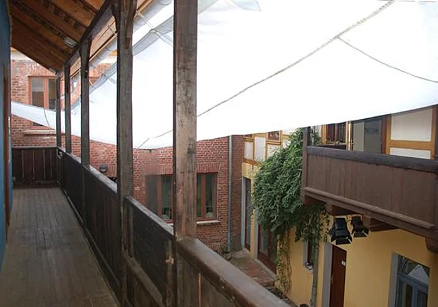 Laubengang am Hinterhaus
