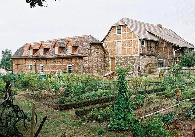 Bauerngarten am Westflügel