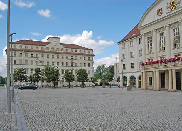 Neues Rathaus und AOK 