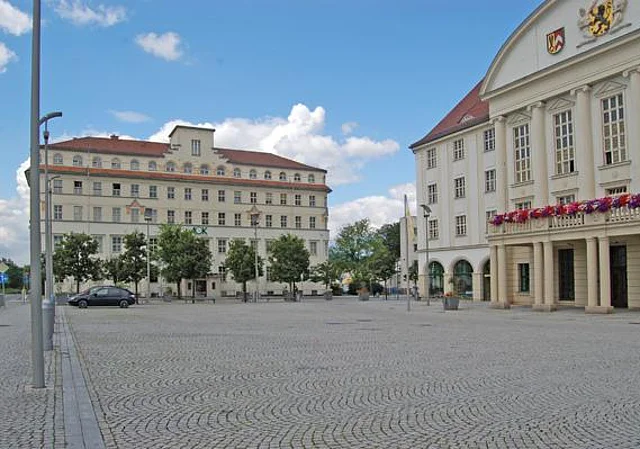 Neues Rathaus und AOK