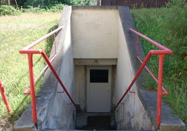 Kellerzugang