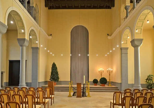 Südfriedhof Leipzig, Trauerhalle West