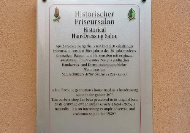 Historischer Friseursalon Infotafel