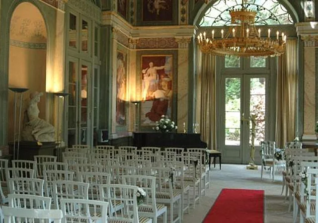 Schwindpavillon, Blick vom Haupteingang