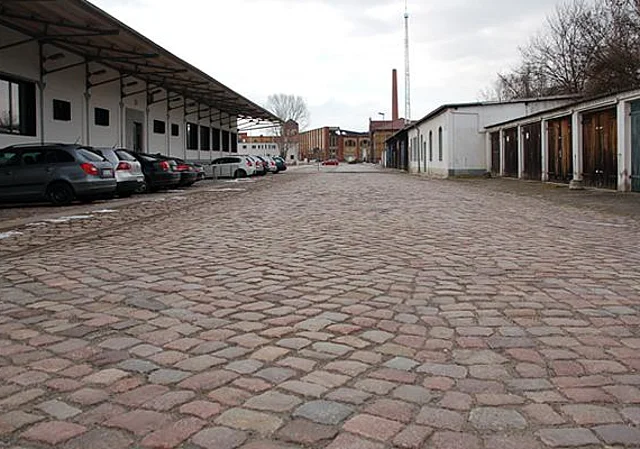 Niels-Bohr-Straße nach Süden
