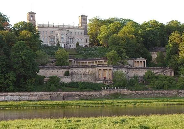 Lingner Schloss, Schloss Eckberg, Dinglinger Weinberg