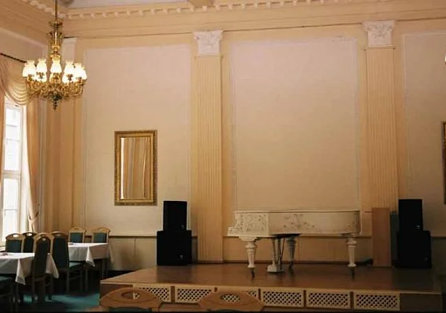 Bühne Saal