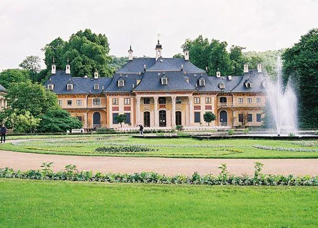 Schloss Pillnitz (außen) 