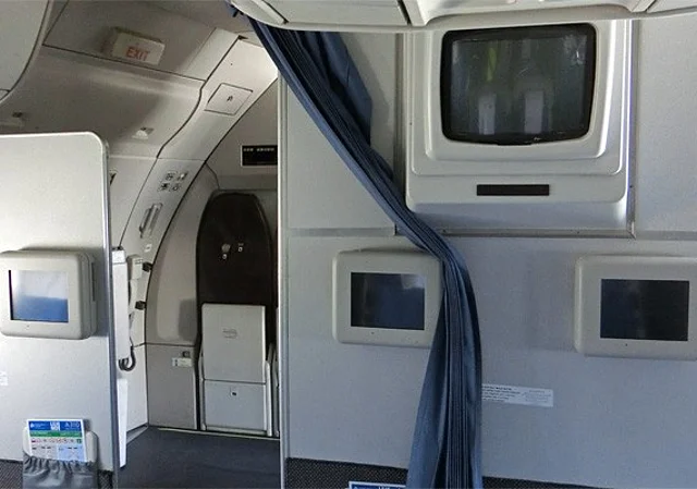 Airbus A310, Business Class
