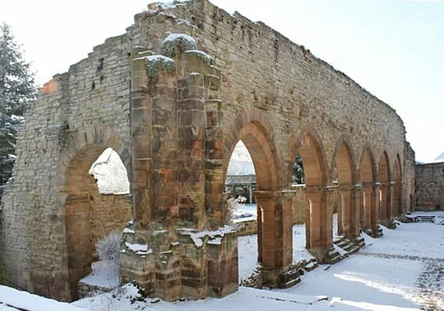 Ruine des Kirchenschiffs, Nordost