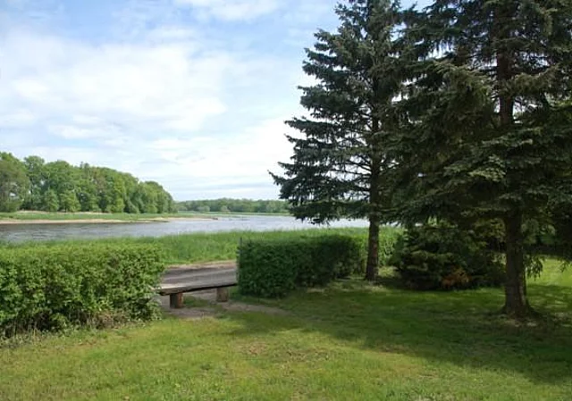 Blick vom Grundstück auf die Elbe nach Nordost