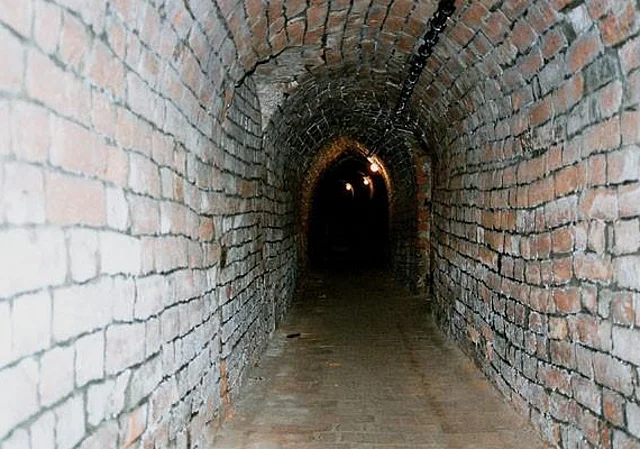 Spitzbogengang