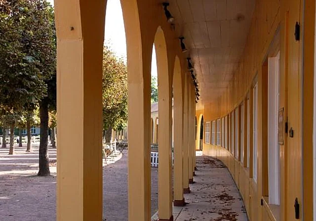 Kurpark Bad Lauchstädt: Kolonnaden
