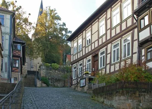 Schulstraße nach Süden 