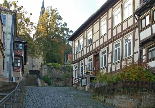 Schulstraße nach Süden