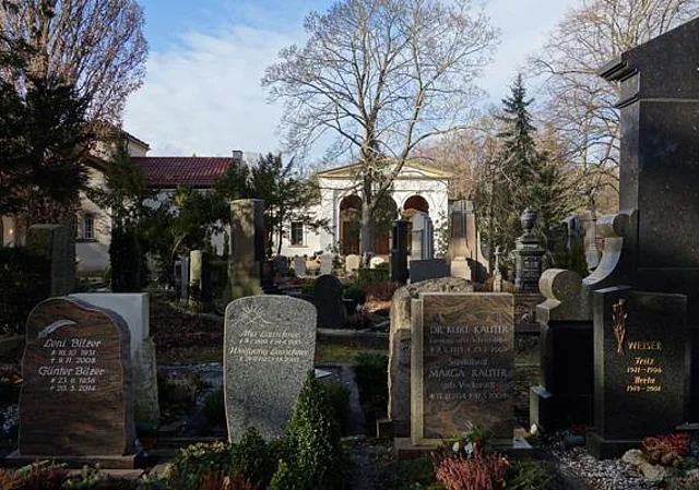 Gräberfeld mit Kolumbarium