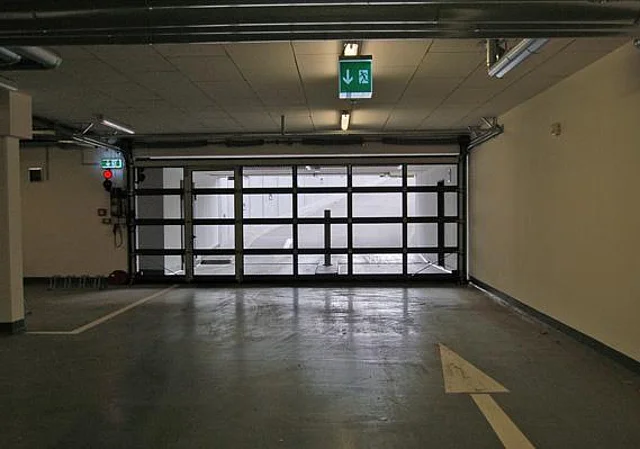 Tor Tiefgarage