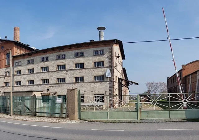 Straße zwischen Zuckerlager und Zuckerhaus in Richtung Wiegehaus
