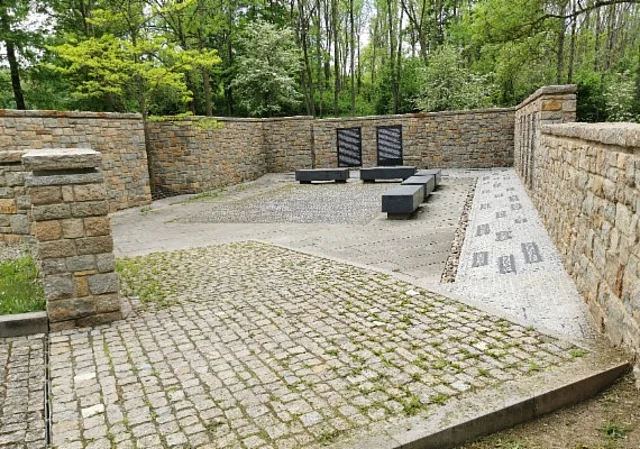 Mahnmal für Kleines Lager
