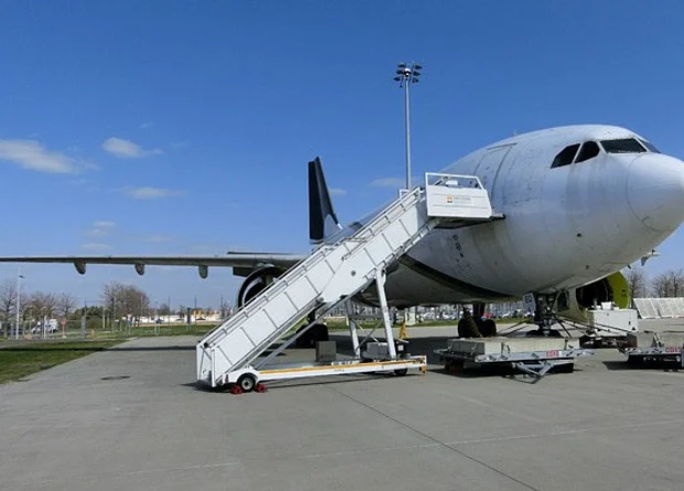 Airbus A310, außen 