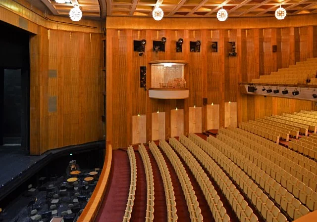 Oper Leipzig, Saal