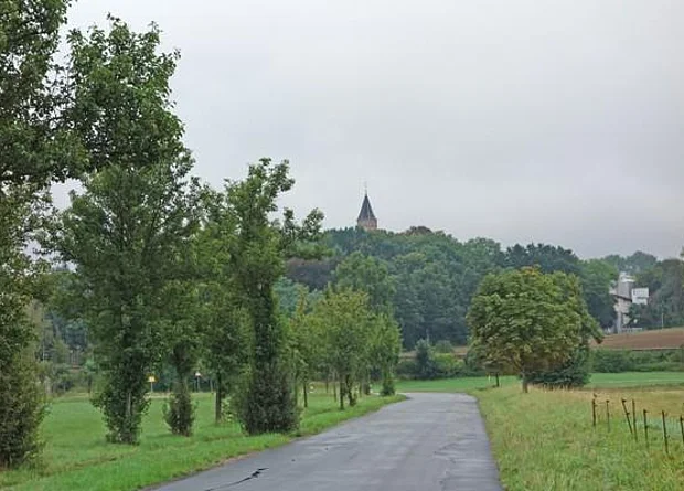 Schloss Ehrenberg: Blick von der K206 