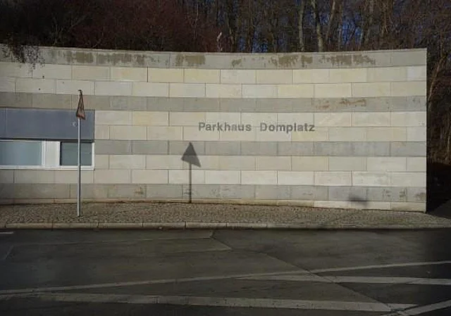 Einfahrt Parkhaus Südseite