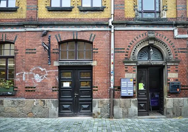 Innenhof, historische Türen
