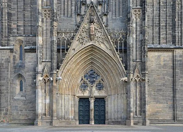 Hauptportal, Westen 