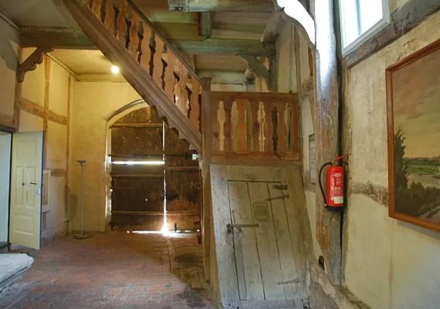 Burgmuseum, Durchfahrt