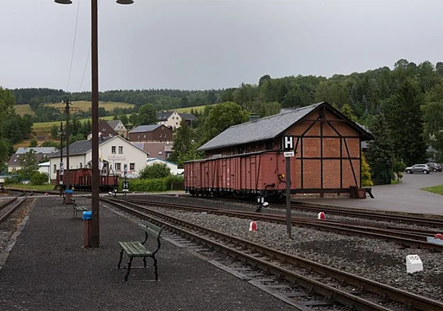 Bahnsteig Steinbach