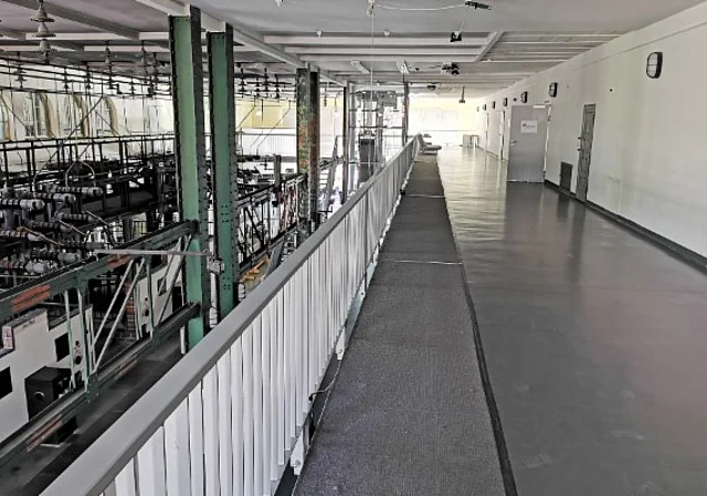 50kV-Halle Gang