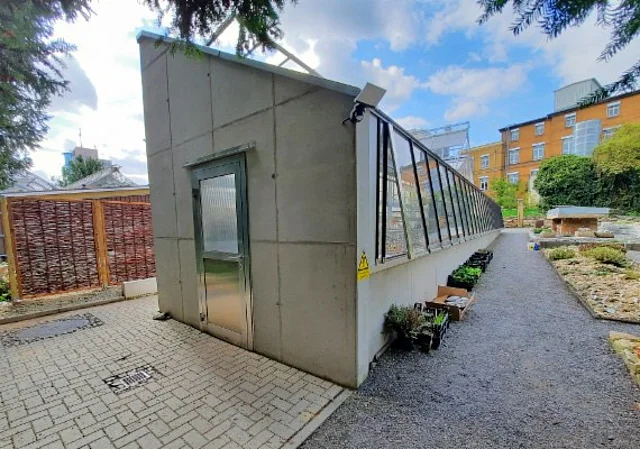 Alpingewächshaus