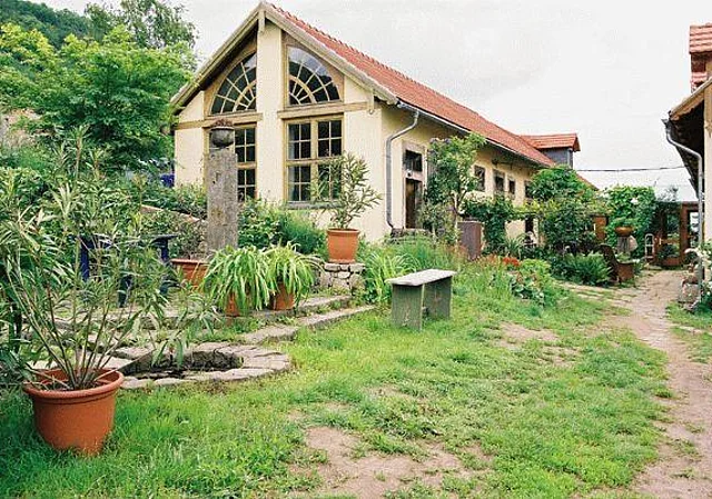 Wohnhaus, Garten