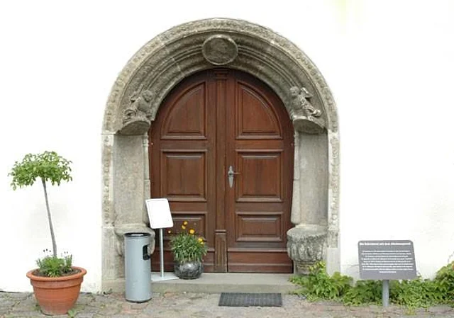 Roßweiner Abthausportal, Schreiberei