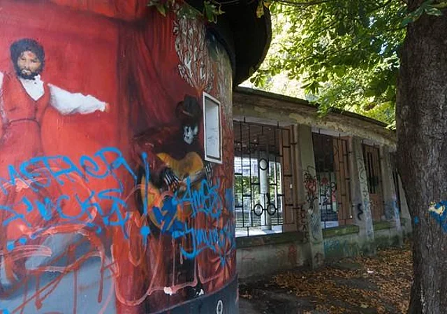 Schloßteichpavillon (vor der Sanierung)