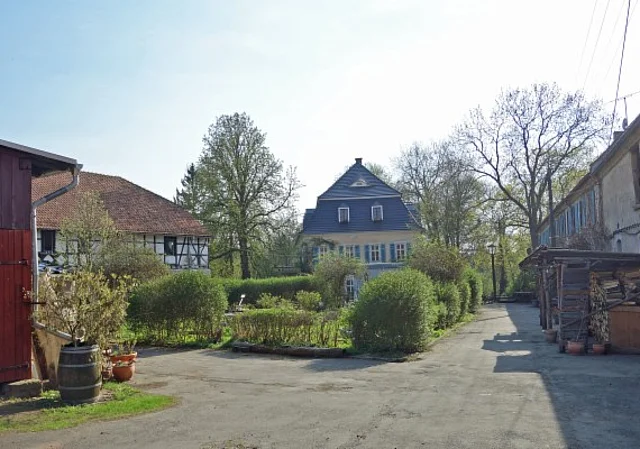 Blick zum Herrenhaus