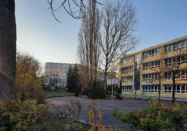 Schulhof