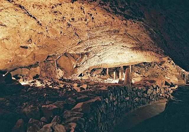 Baumannshöhle