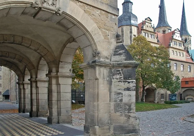 Vorhof nach Südost
