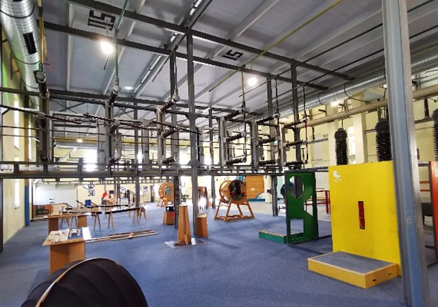 110kV-Halle Reithalle Experimente