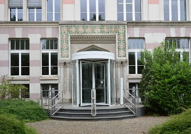 Yenidze Dresden, Bürohaus, Eingang