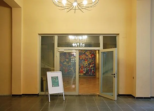 Puschkinhaus, Blick zum Foyer 