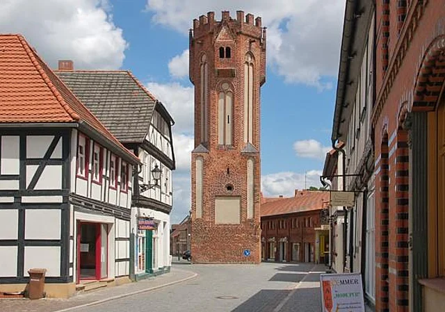 Lange Straße und Eulenturm, Südwest