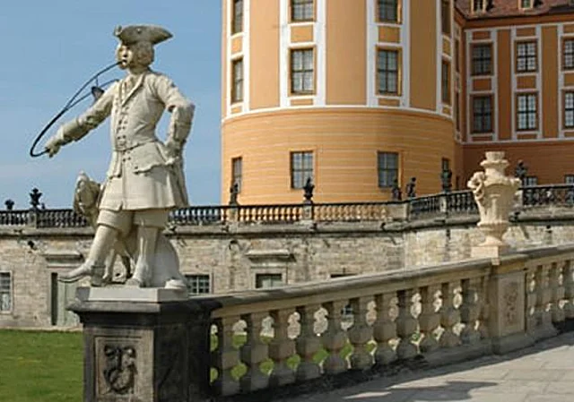 Schloss Moritzburg, Sandsteinfigur