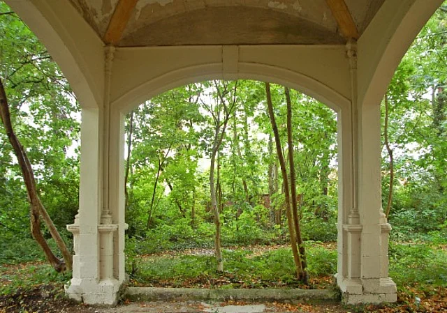 Schloss Königsborn, Eingangsbereich Hofseite