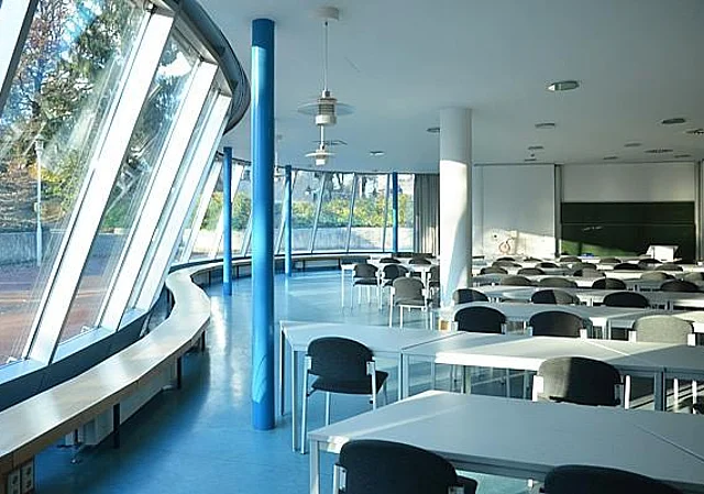 Gerhard-Neumann-Bau (Haus 05), Unterrichtsraum