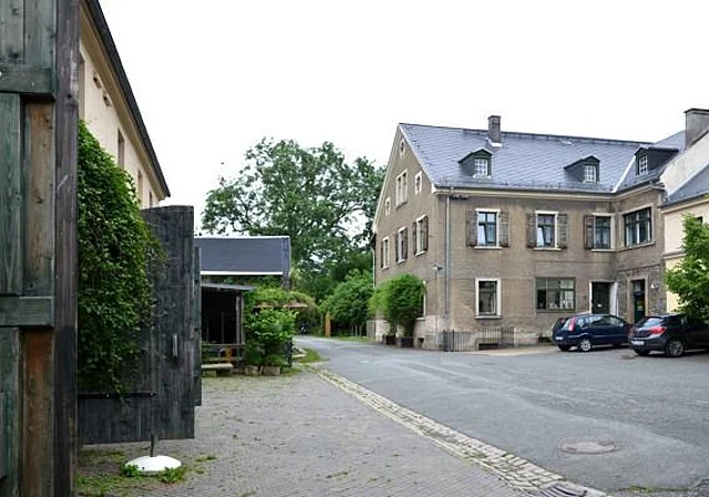 Vierseithof, Haupthaus