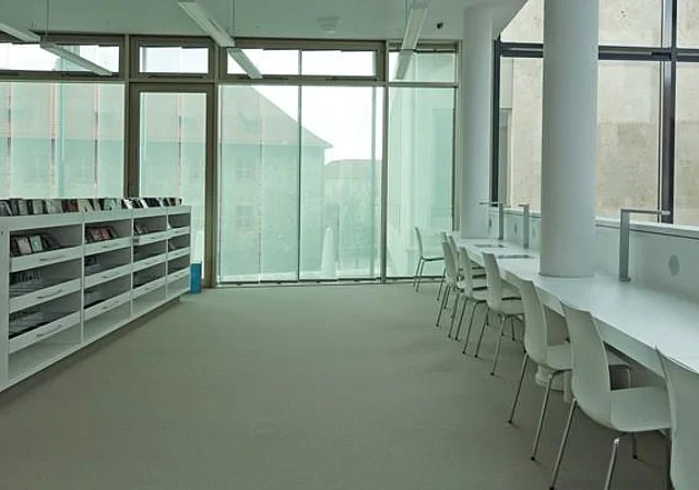 Bibliothek Arbeitsplätze
