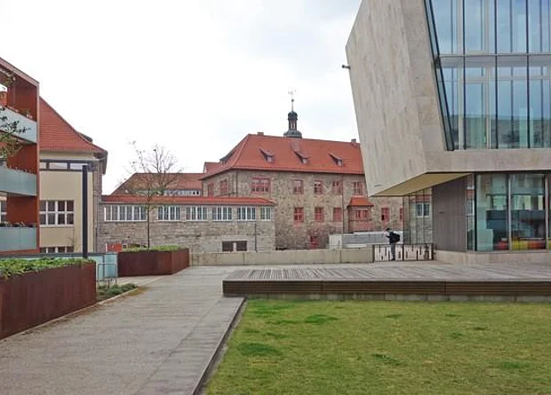 Bürgerhaus mit Blick zum Nikolaiplatz 